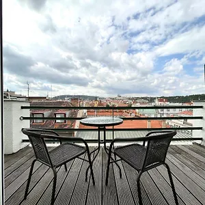 https://hradebn-10-terrace-apartments-in-the-old-town.praguehotelsweb.com